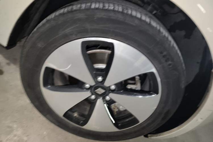Used Baojun Cloud 2023 460 Max Lingxi Version Right Front Wheel Hub