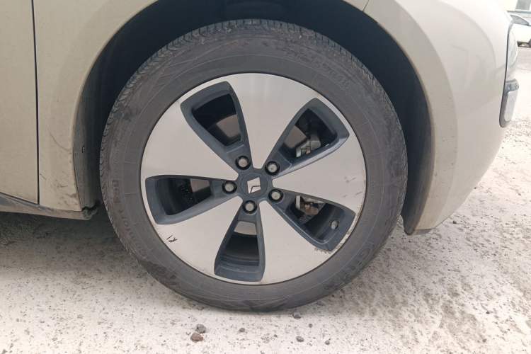 Used Baojun Cloud 2023 460 Max Right Front Wheel Hub