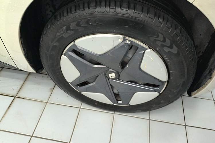 Used Baojun Cloud 2023 360 Pro Right Front Wheel Hub