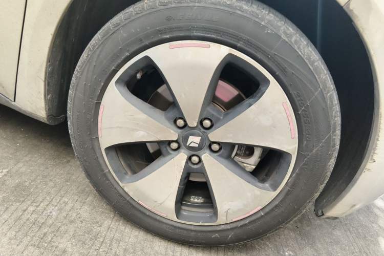 Used Baojun Cloud 2023 460 Max Right Front Wheel Hub
