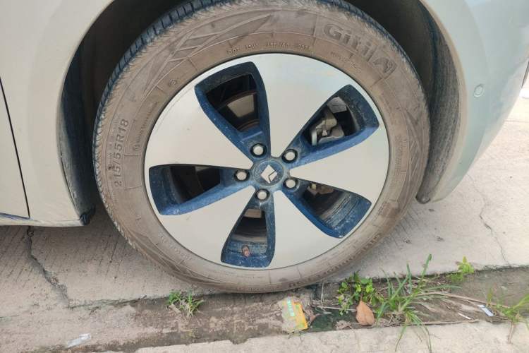 Used Baojun Cloud 2023 460 Max Lingxi Version Right Front Wheel Hub