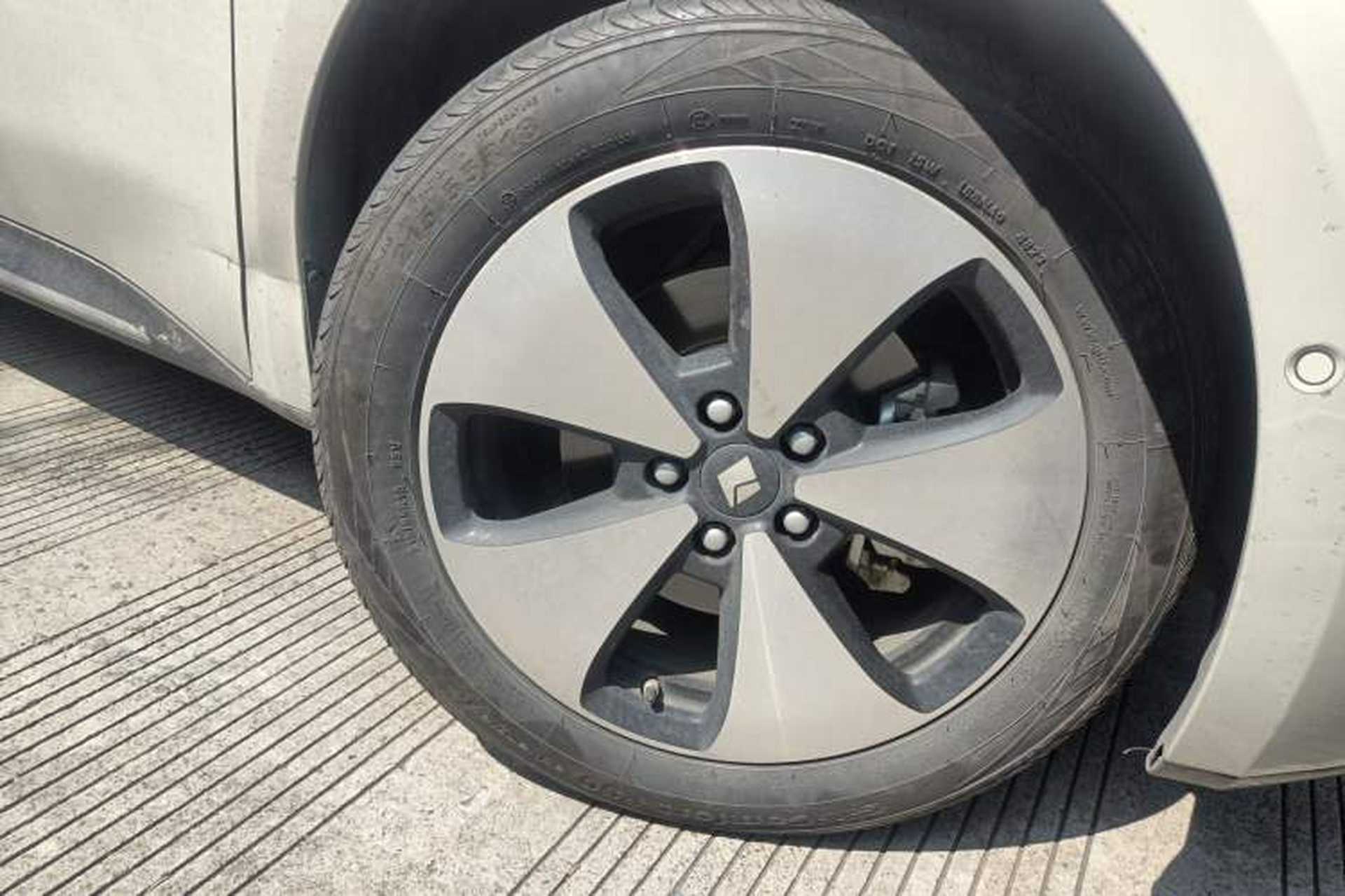 Used Baojun Cloud 2023 460 Max Lingxi Version Right Front Wheel Hub
