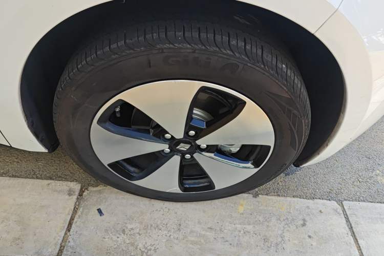 Used Baojun Cloud 2023 460 Max Right Front Wheel Hub