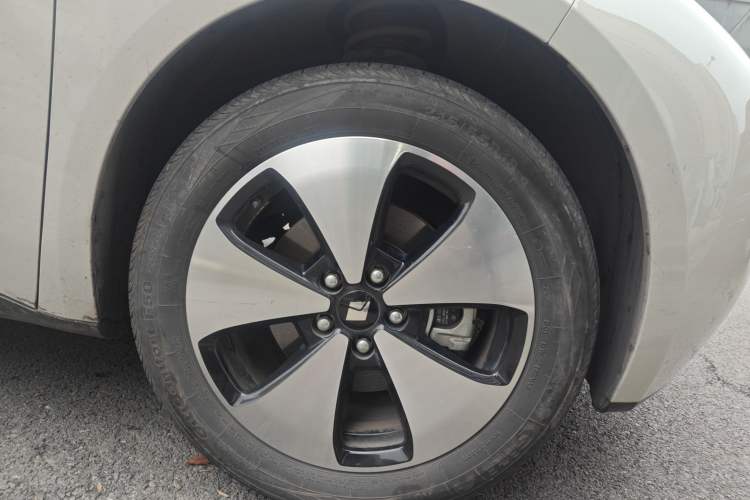 Used Baojun Cloud 2023 460 Pro Right Front Wheel Hub