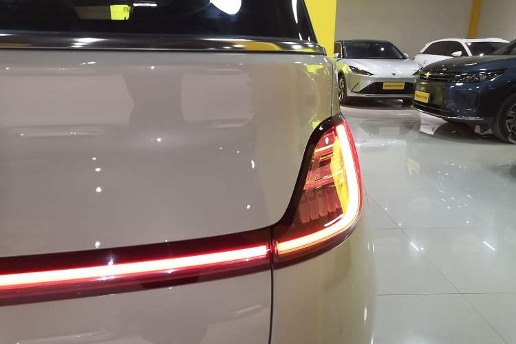 Used Baojun Cloud 2023 460 Max Lingxi Version Right Rear Taillight
