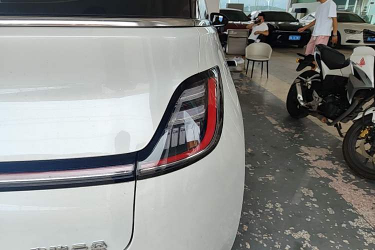 Used Baojun Cloud 2023 460 Max Lingxi Version Right Rear Taillight