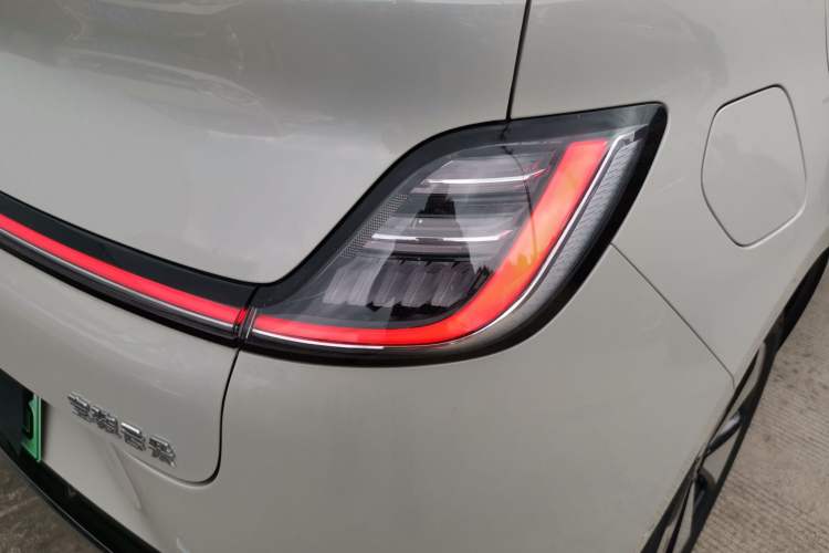 Used Baojun Cloud 2023 460 Max Lingxi Version Right Rear Taillight