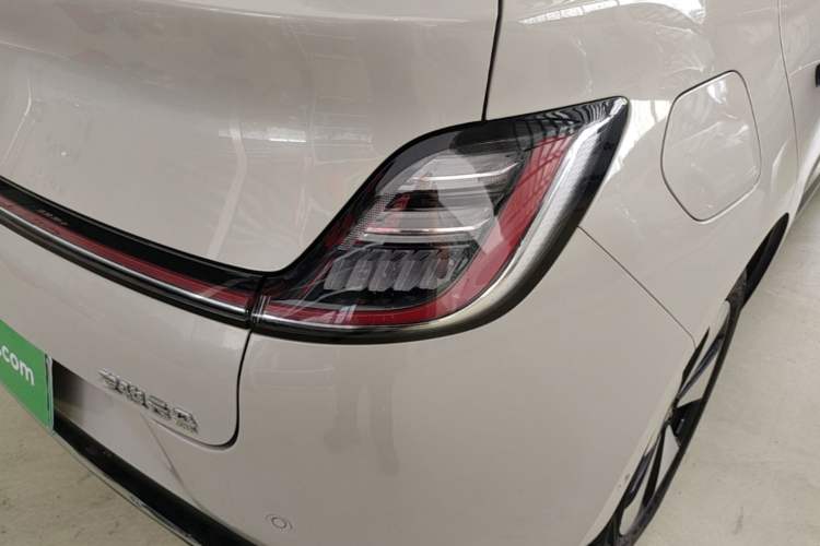 Used Baojun Cloud 2023 460 Max Lingxi Version Right Rear Taillight