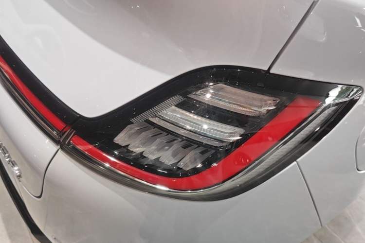 Used Baojun Cloud 2023 460 Max Lingxi Version Right Rear Taillight
