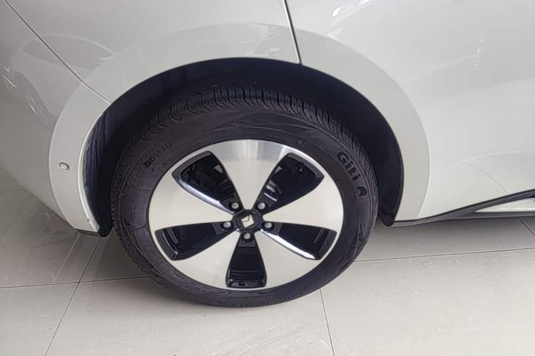 Used Baojun Cloud 2023 460 Max Lingxi Version Right Rear Wheel Hub