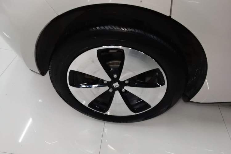 Used Baojun Cloud 2023 460 Max Right Rear Wheel Hub