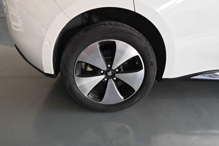 Used Baojun Cloud 2023 460 Max Right Rear Wheel Hub