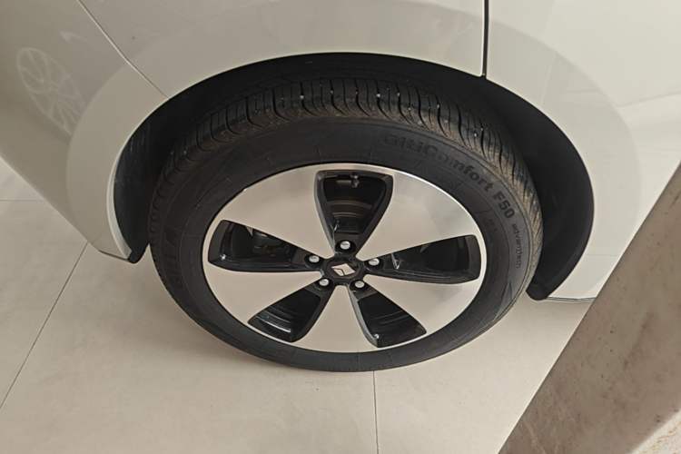 Used Baojun Cloud 2023 460 Max Right Rear Wheel Hub