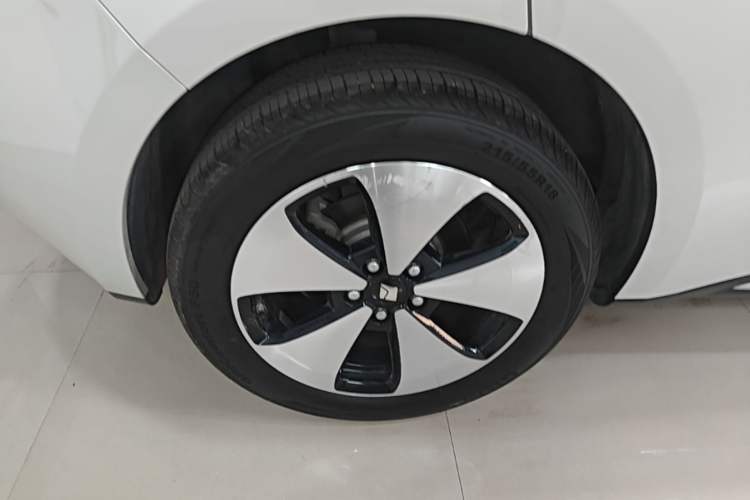 Used Baojun Cloud 2023 460 Max Right Rear Wheel Hub
