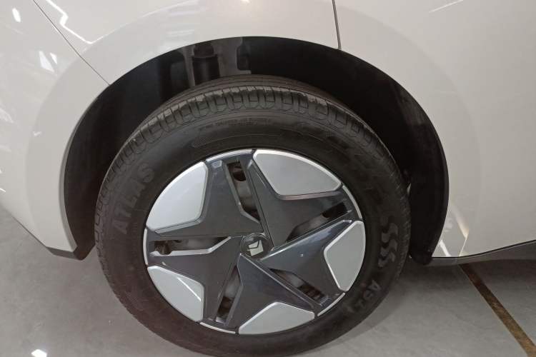 Used Baojun Cloud 2023 360 Plus Right Rear Wheel Hub