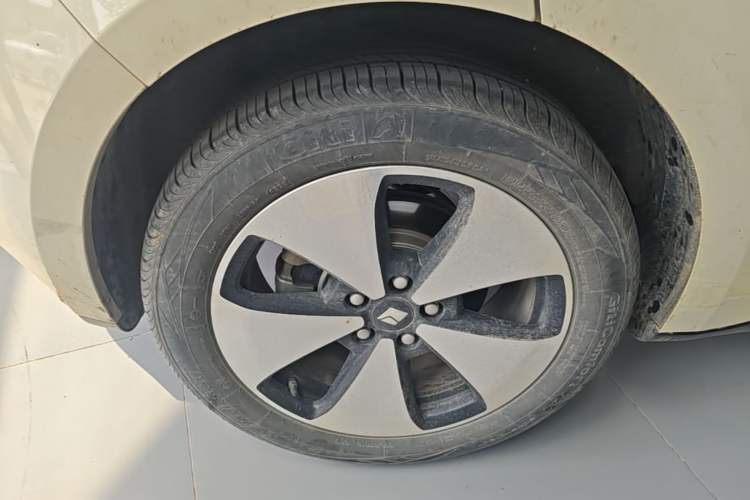 Used Baojun Cloud 2023 460 Max Right Rear Wheel Hub