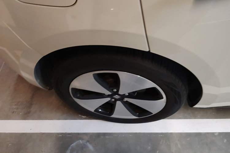 Used Baojun Cloud 2023 460 Max Right Rear Wheel Hub