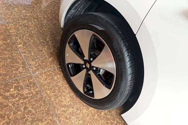 Used Baojun Cloud 2023 460 Pro Right Rear Wheel Hub