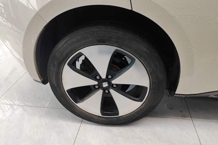 Used Baojun Cloud 2023 460 Max Right Rear Wheel Hub