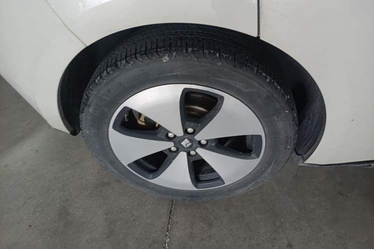 Used Baojun Cloud 2023 460 Max Right Rear Wheel Hub