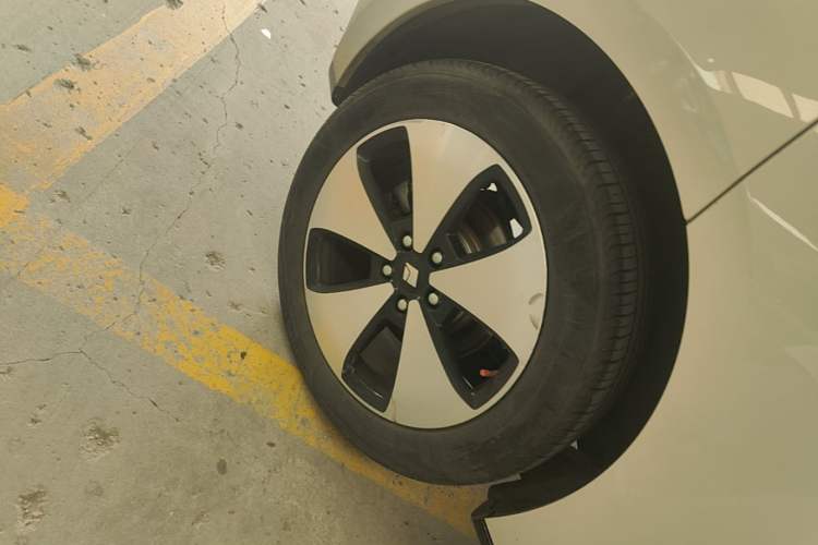 Used Baojun Cloud 2023 460 Pro Right Rear Wheel Hub