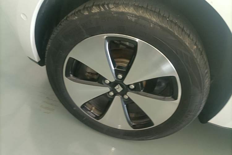 Used Baojun Cloud 2023 460 Max Right Rear Wheel Hub