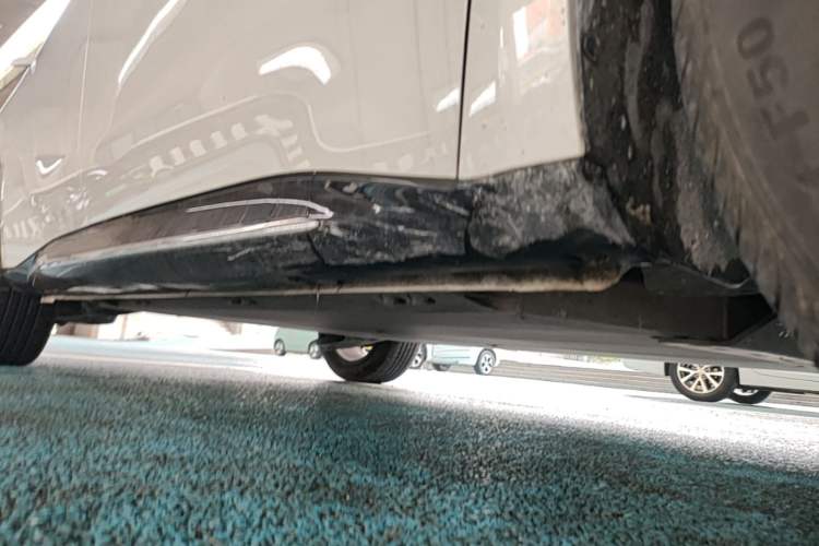 Used Baojun Cloud 2023 460 Pro Right Side Sill
