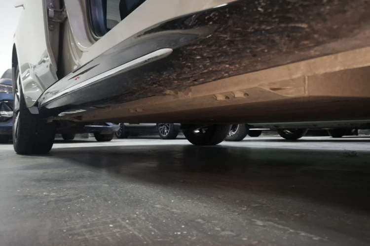 Used Baojun Cloud 2023 460 Max Lingxi Version Right Side Sill