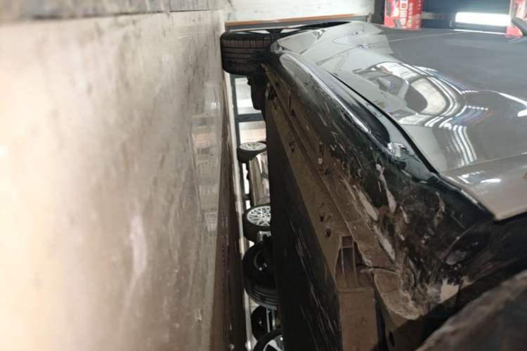 Used Baojun Cloud 2023 460 Pro Right Side Sill