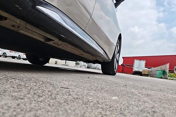 Used Baojun Cloud 2023 460 Pro Right Side Sill