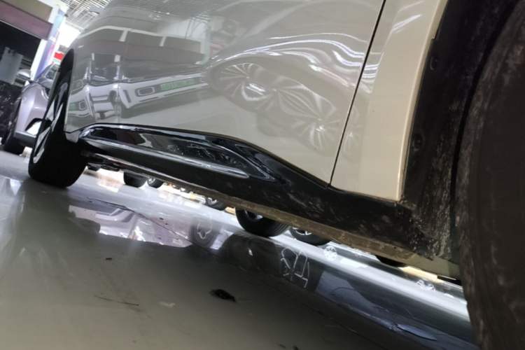 Used Baojun Cloud 2023 460 Pro Right Side Sill