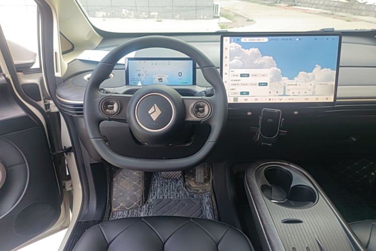 Used Baojun Cloud 2023 460 Max Steering Wheel
