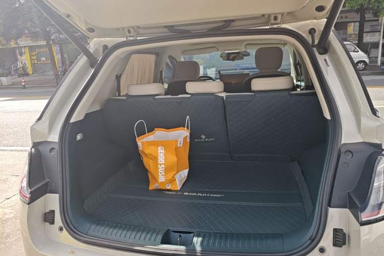 Used Baojun Cloud 2023 460 Max Lingxi Version Trunk