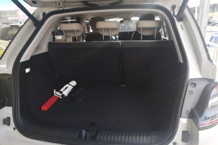 Used Baojun Cloud 2023 460 Max Trunk