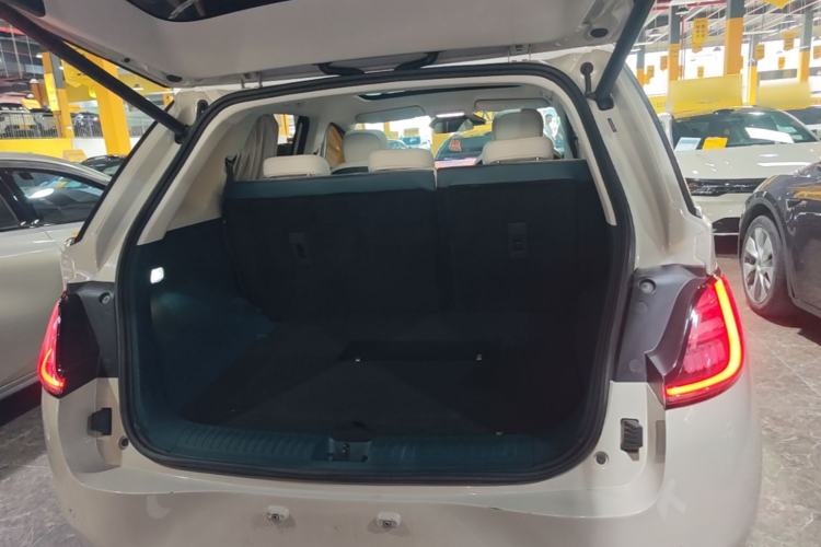 Used Baojun Cloud 2023 460 Max Lingxi Version Trunk