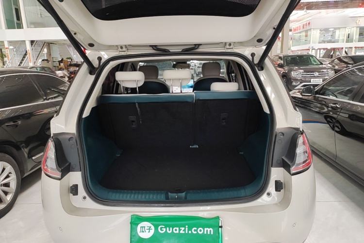 Used Baojun Cloud 2023 460 Max Trunk