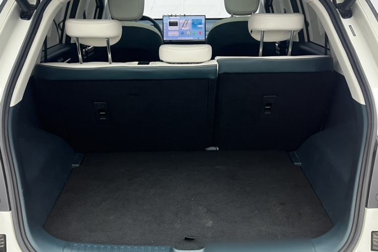 Used Baojun Cloud 2023 460 Max Trunk