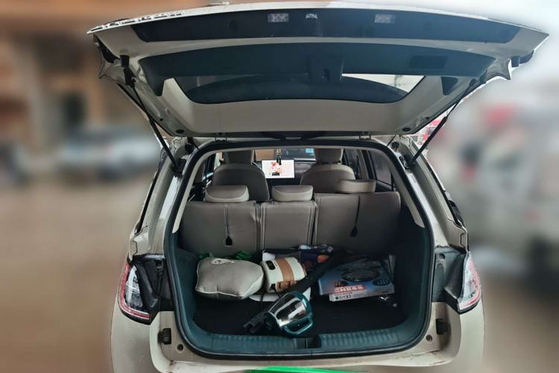 Used Baojun Cloud 2023 460 Pro Trunk
