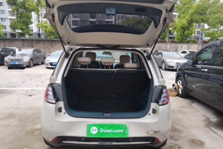 Used Baojun Cloud 2023 460 Pro Trunk