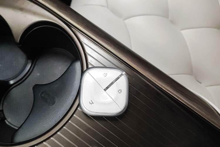 Used Baojun Cloud 2023 460 Max Vehicle Key