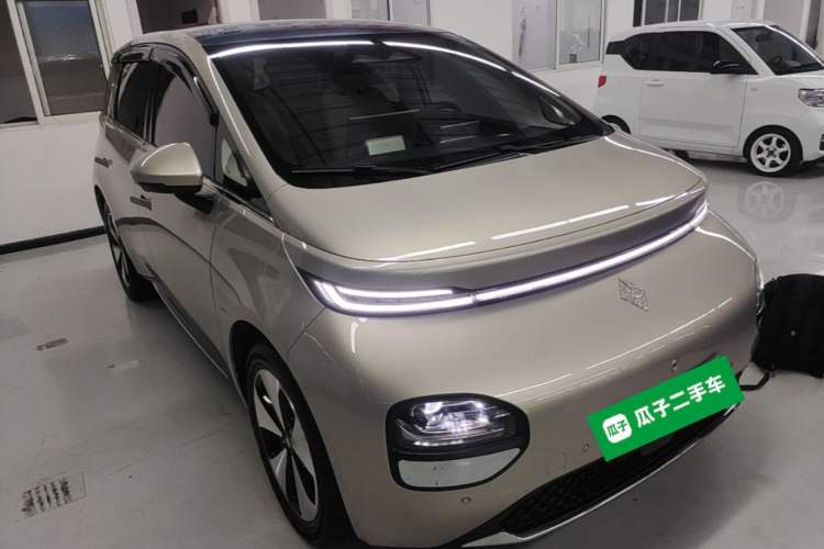 Used Baojun Cloud 2023 460 Max Lingxi Version Front Right 45 Deg