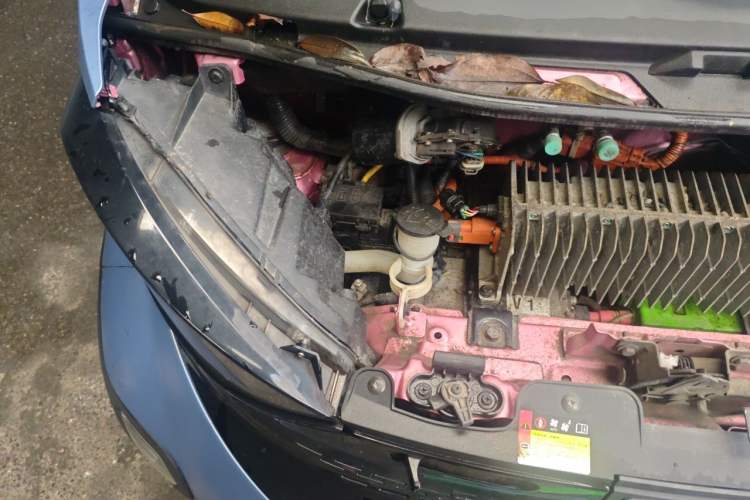 Used Baojun E100 2017 Intelligent Edition Engine Bay Right