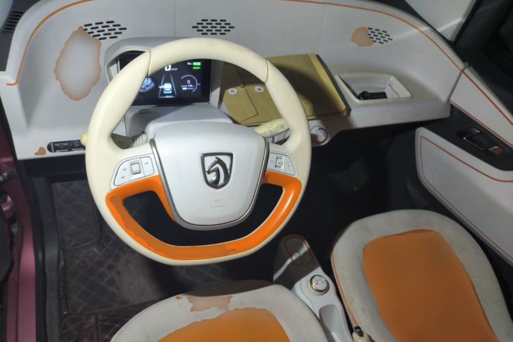 Used Baojun E100 2017 Intelligent Edition Center Console