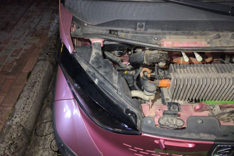 Used Baojun E100 2017 Intelligent Edition Engine Bay Right