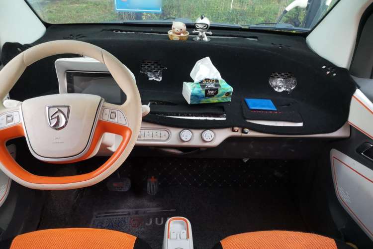 Used Baojun E100 2017 Intelligent Edition Center Console