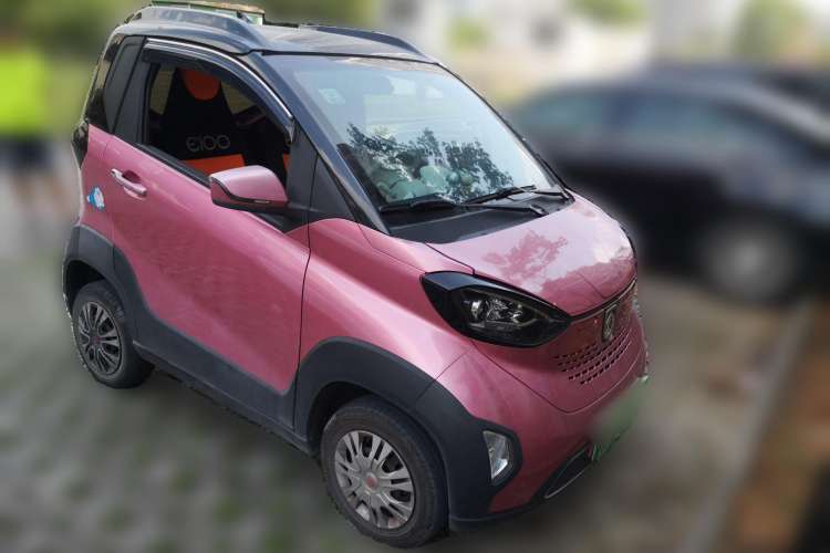 Used Baojun E100 2017 Intelligent Edition Front Right 45 Deg