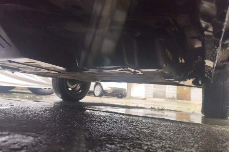 Used Baojun E100 2017 Intelligent Edition Chassis Front Left