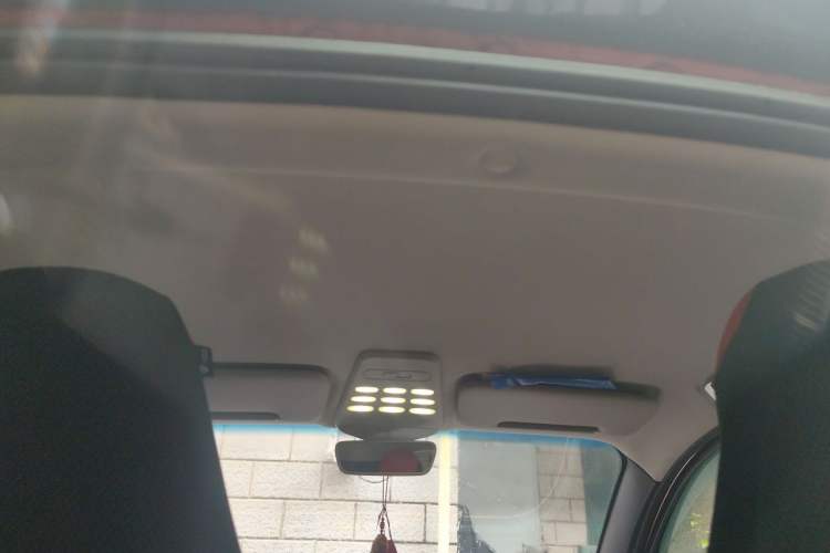 Used Baojun E100 2017 Intelligent Edition Headliner