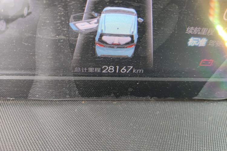 Used Baojun E100 2017 Intelligent Edition Odometer Close Up