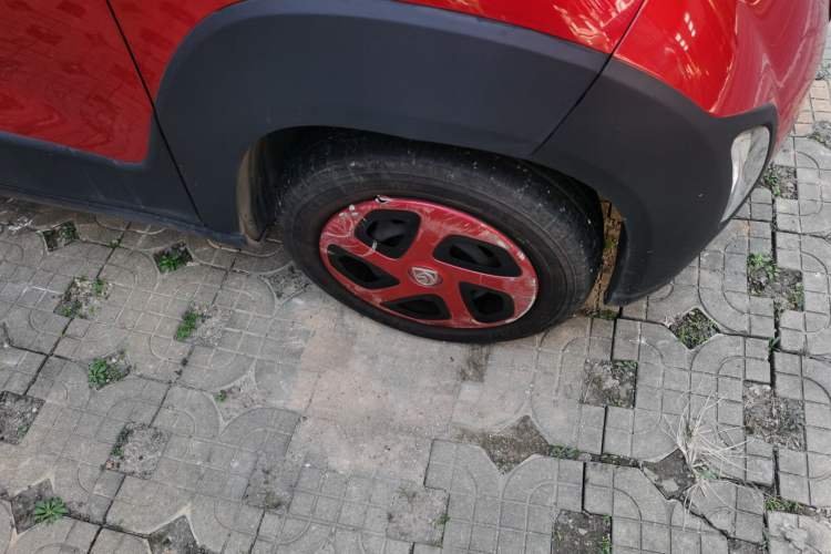 Used Baojun E100 2017 Intelligent Edition Right Front Wheel Hub